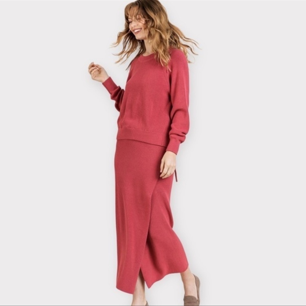 🎉✨💕 Host Pick!!!🎉✨💕Ribbed Midi Wrap Around Belted Skirt